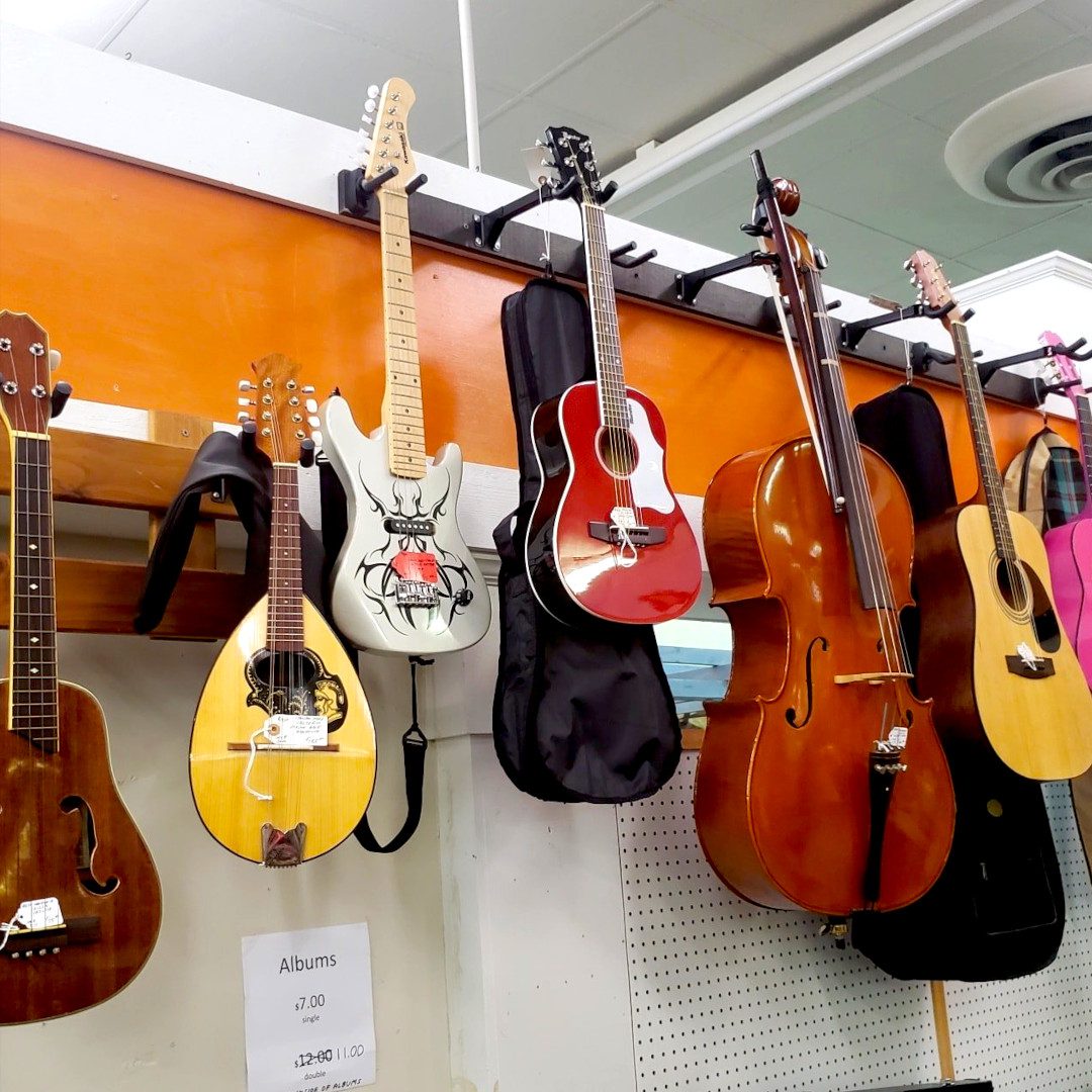 spotted cat guitars