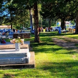Cedar Hill Cemetery